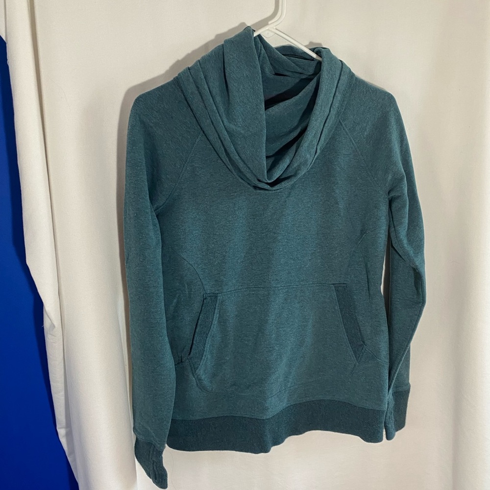 Women's L.L.Bean Cozy Pullover size small